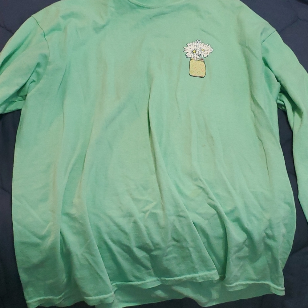 Long sleeve t-shirt